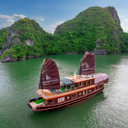 Sunlight Boutique Cruise - Cat Ba Island Hotel Hạ Long Ngoại thất bức ảnh