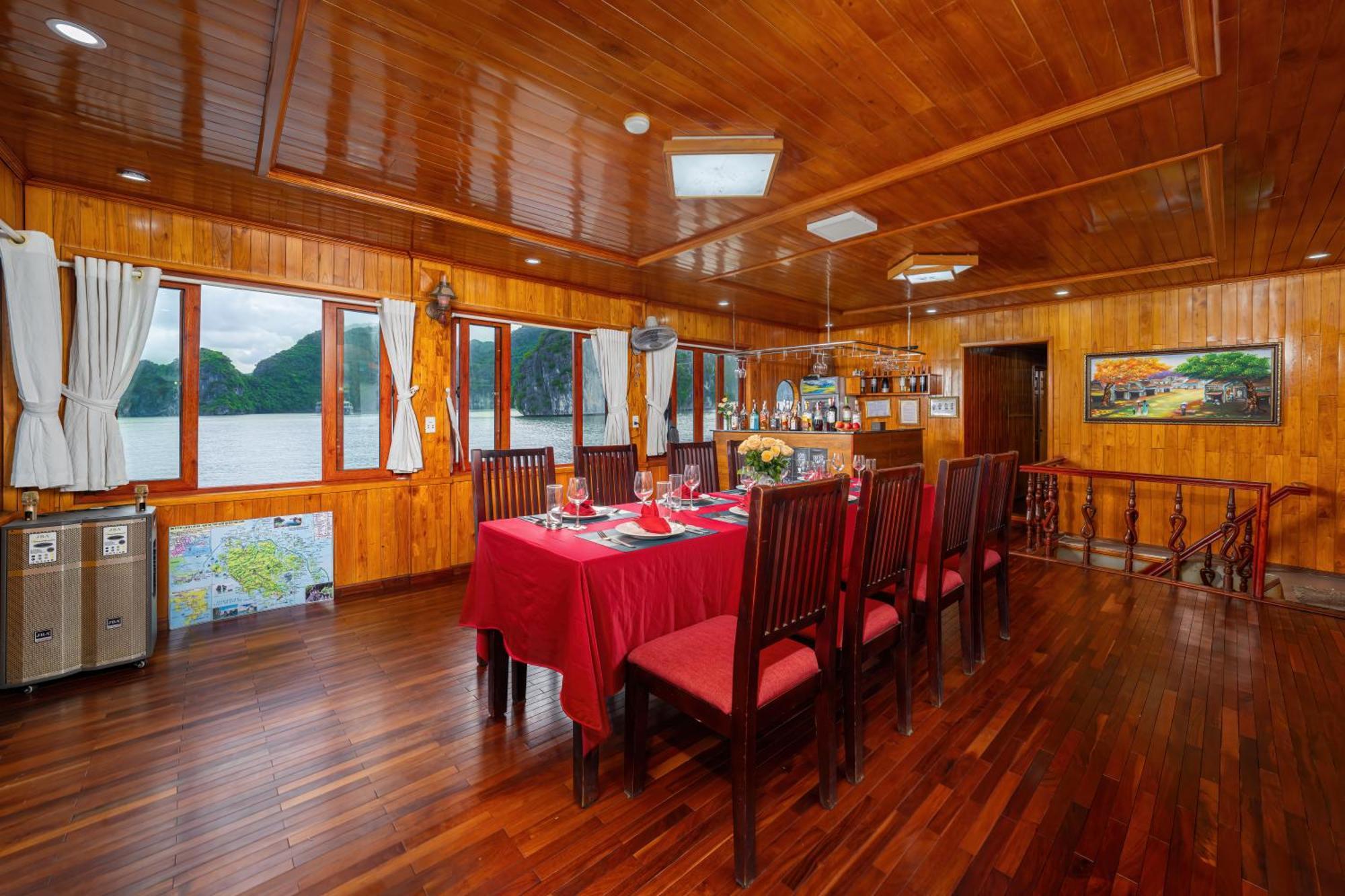 Sunlight Boutique Cruise - Cat Ba Island Hotel Hạ Long Ngoại thất bức ảnh