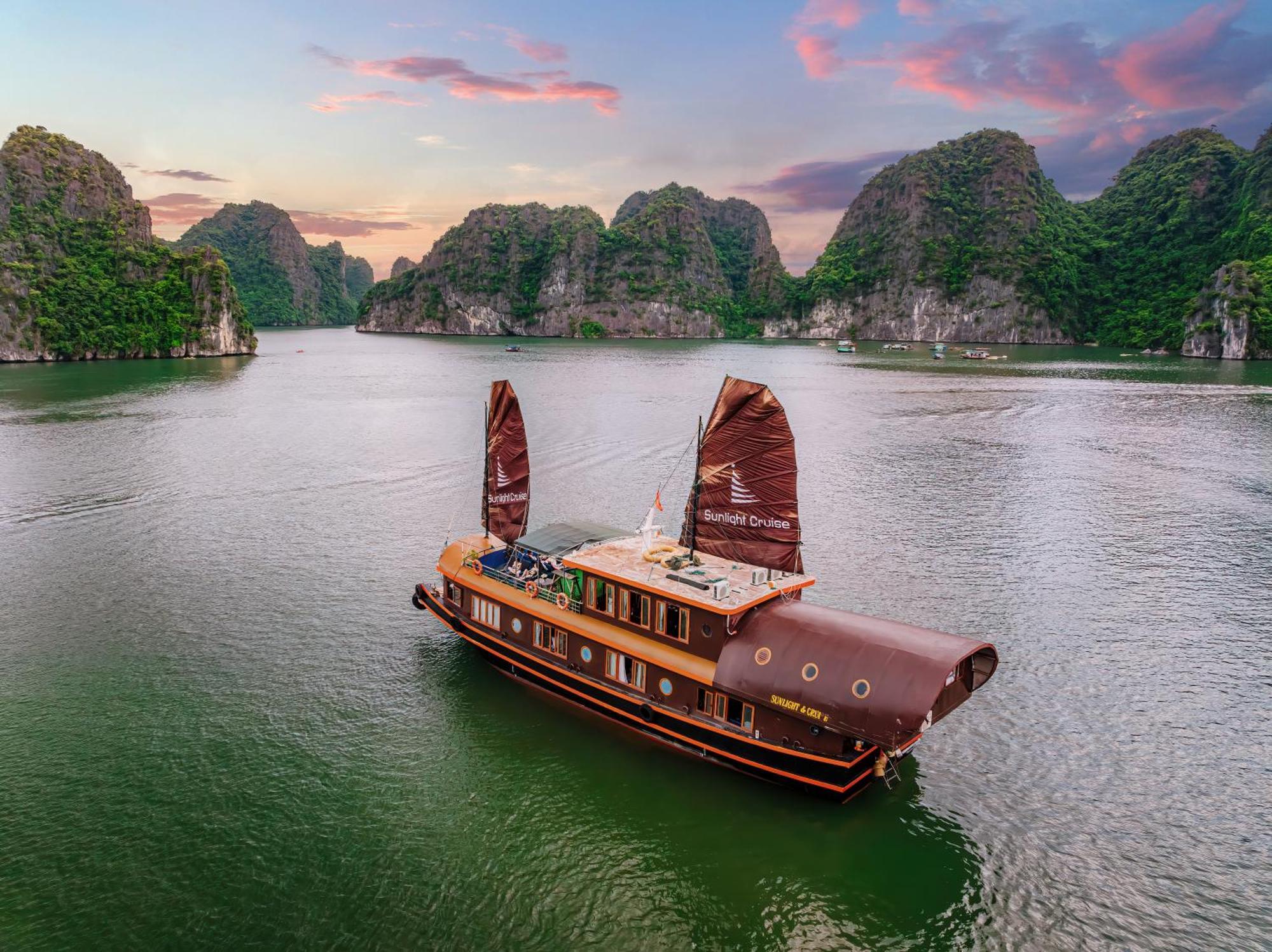 Sunlight Boutique Cruise - Cat Ba Island Hotel Hạ Long Ngoại thất bức ảnh